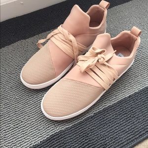 Steve Madden Lancer Pink Sneakers